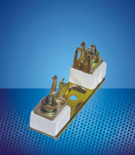 Low voltage fuse bases D0150