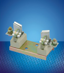 Low voltage fuse bases D0156